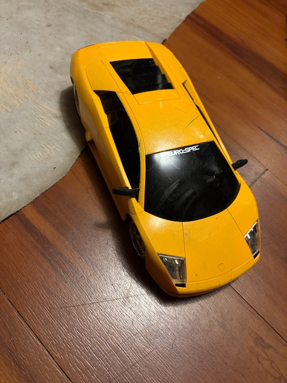 Jada Toys Lamborghini Murcielago Yellow Sports Car Toy - Die-Cast Racing Vehicle
